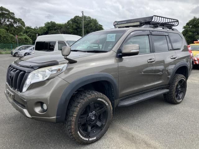 TOYOTA LANDCRUISER PRADO