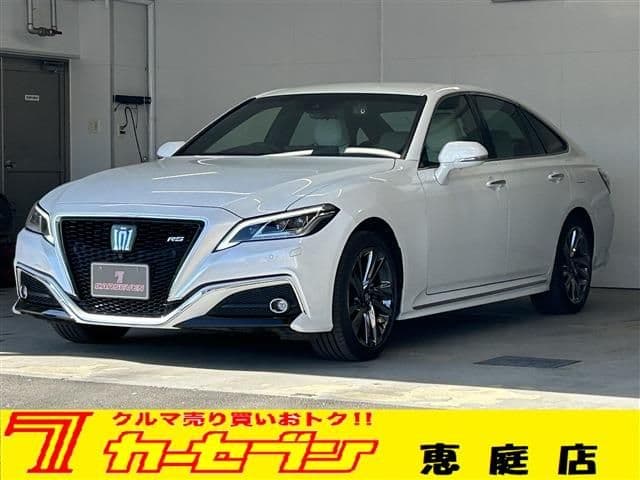 TOYOTA CROWN sedan hybrid 4WD