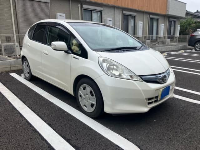 Car image 1