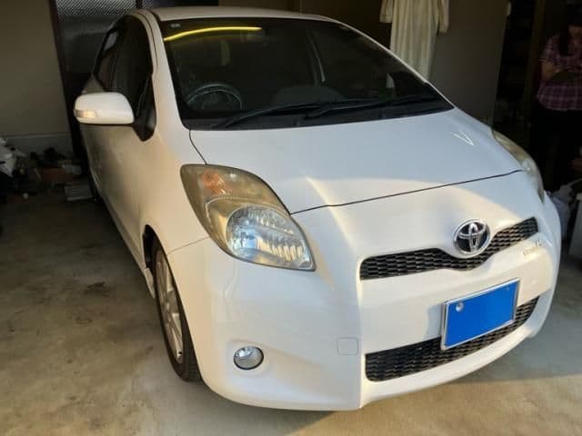 TOYOTA VITZ