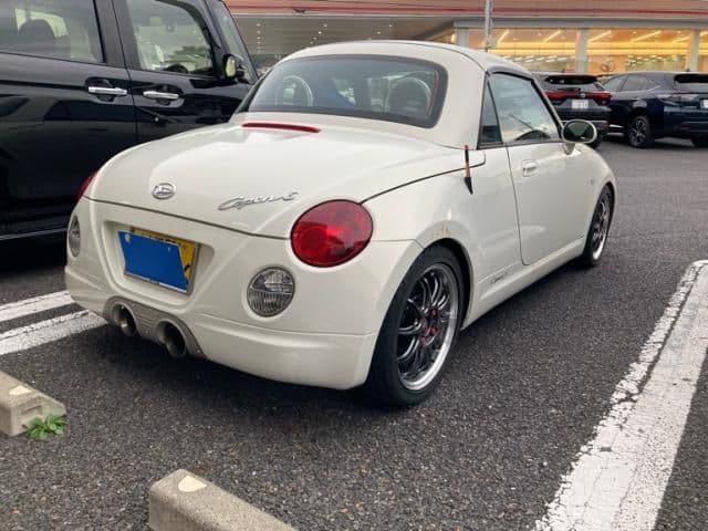 Car thumbnail 4