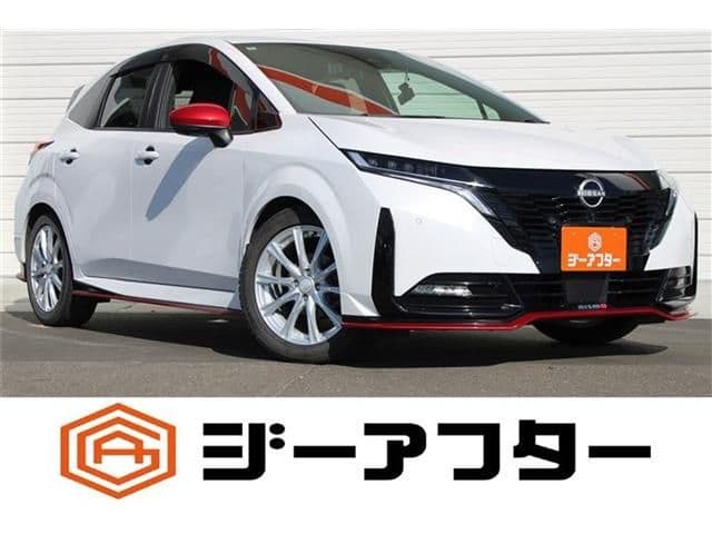 NISSAN AURA