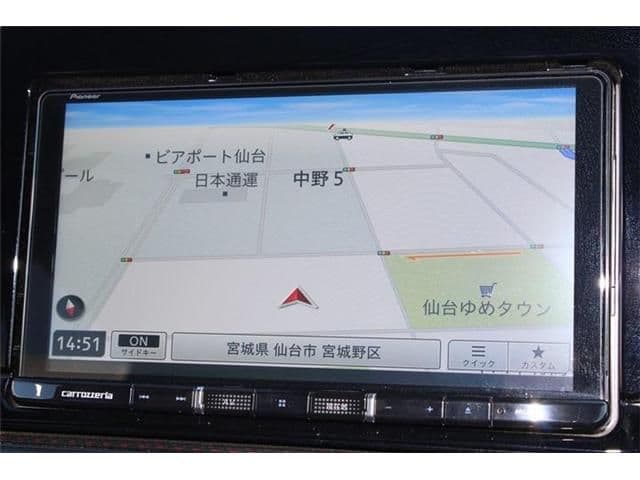 Car thumbnail 3