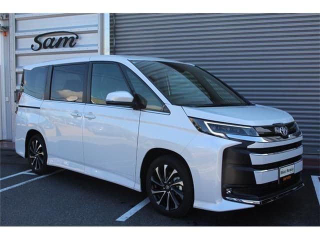 TOYOTA NOAH HYBRID