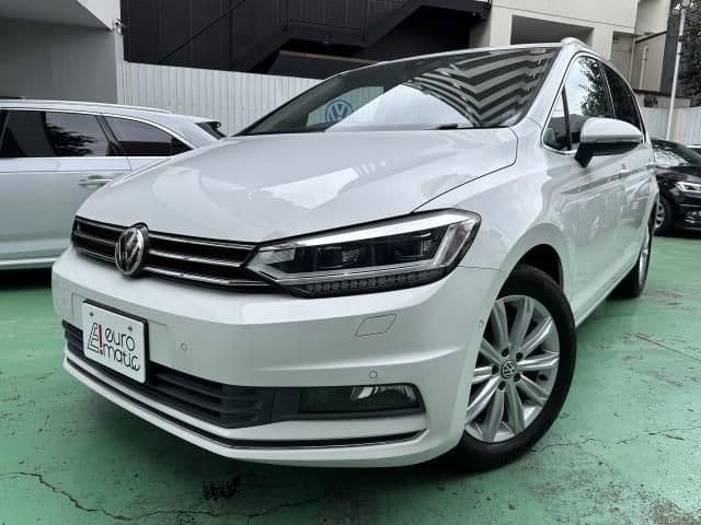 VOLKSWAGEN VOLKSWAGEN GOLF TOURAN