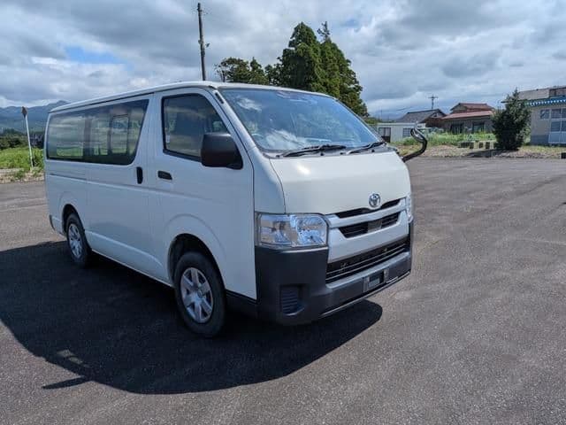 TOYOTA HIACE van 4WD