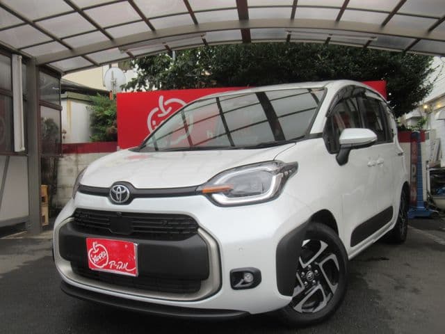 TOYOTA SIENTA HYBRID