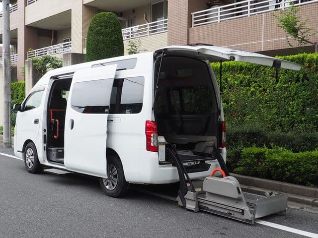 NISSAN NV350 CARAVAN