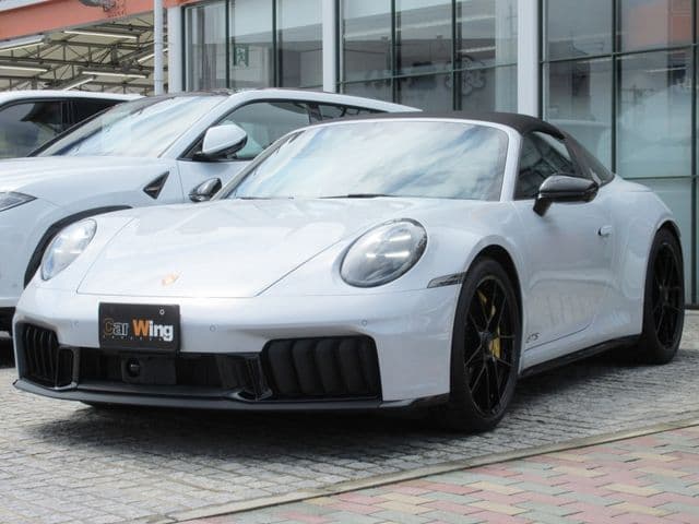 PORSCHE