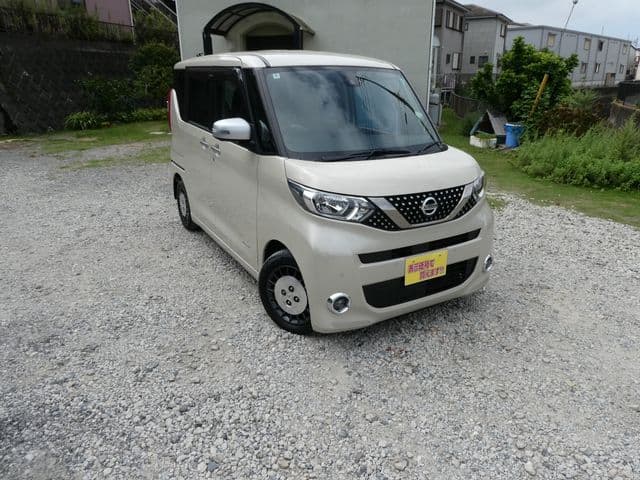 NISSAN ROOX