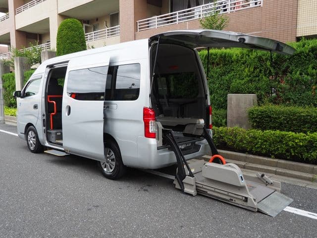 NISSAN NV350 CARAVAN