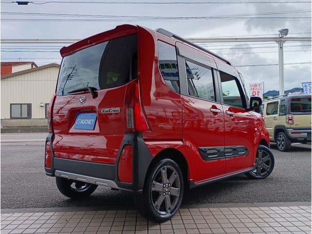Car thumbnail 3