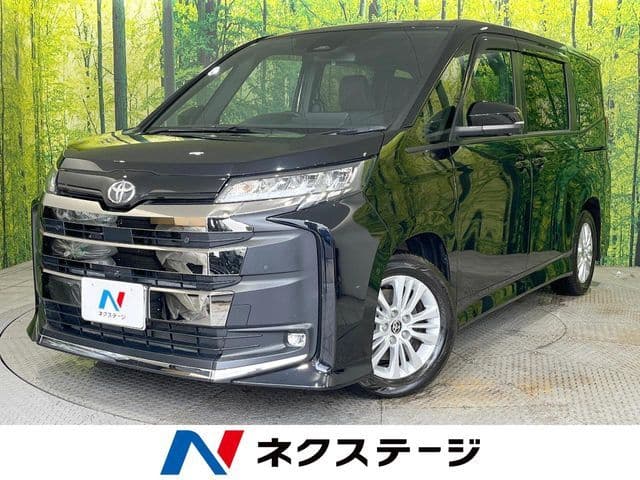 TOYOTA NOAH