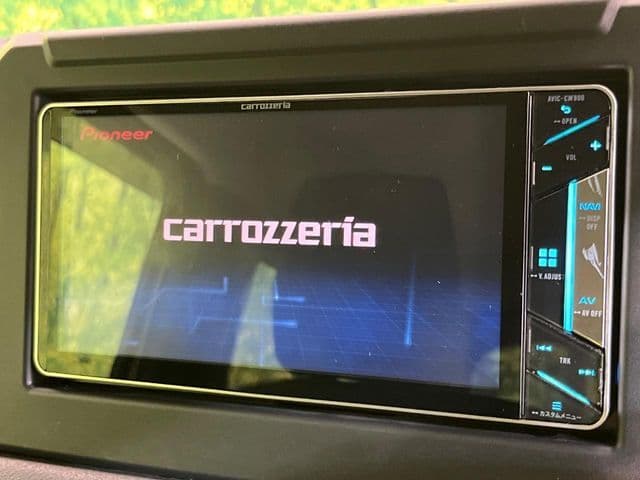 Car thumbnail 3