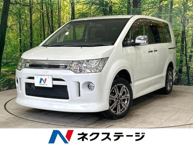 MITSUBISHI DELICA D:5 4WD