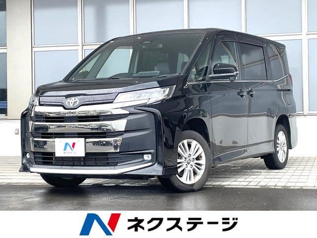TOYOTA NOAH 4WD
