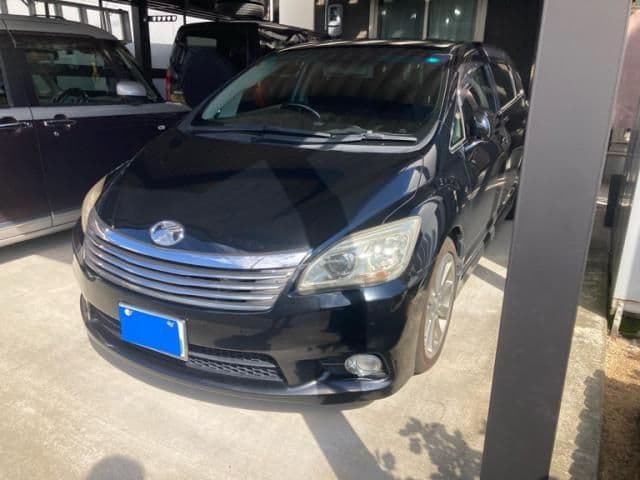TOYOTA MARK X ZIO