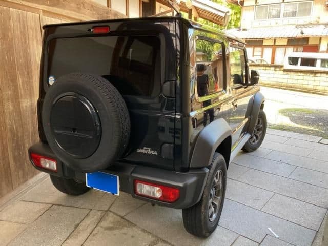 Car thumbnail 2