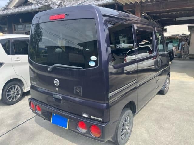 NISSAN