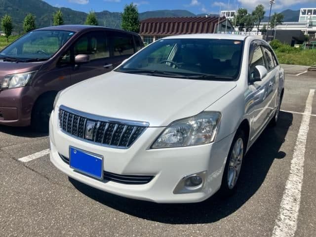 TOYOTA PREMIO