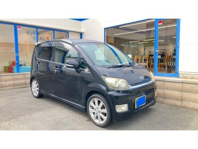 DAIHATSU MOVE CUSTOM