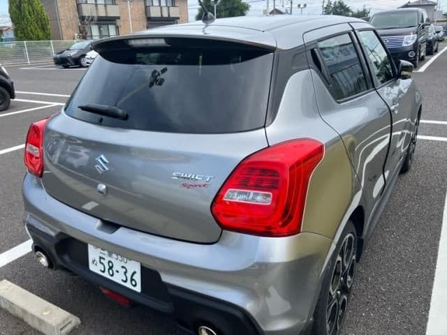 Car thumbnail 4