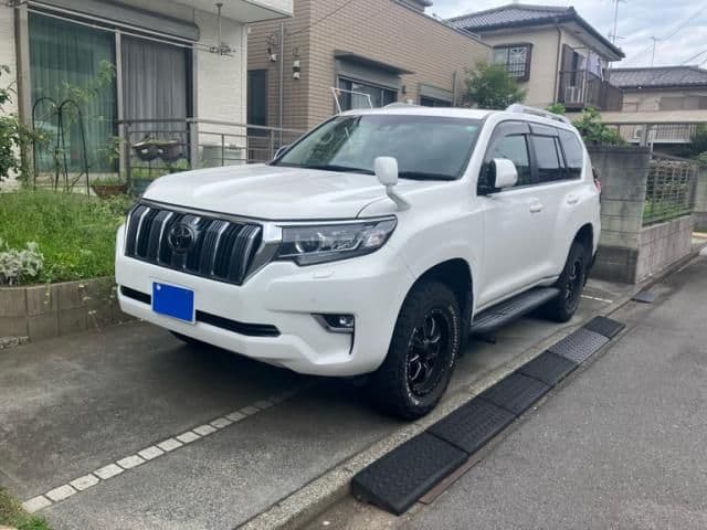 TOYOTA LANDCRUISER PRADO