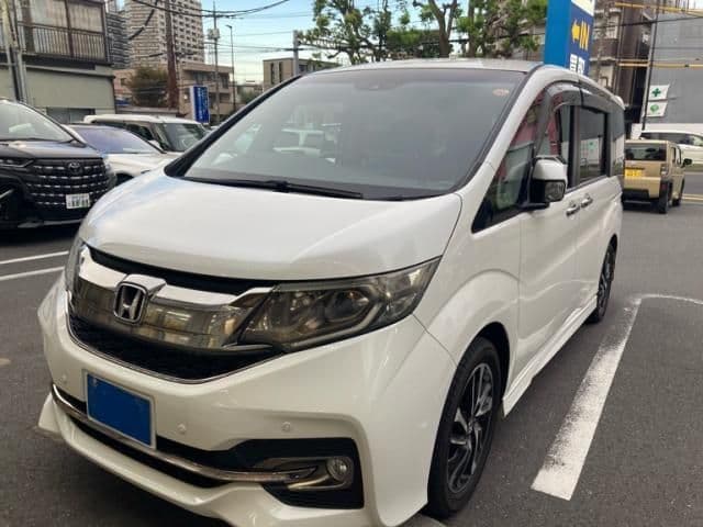 HONDA STEPWAGON SPADA
