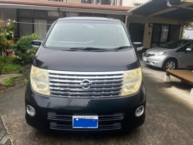 NISSAN ELGRAND  4WD