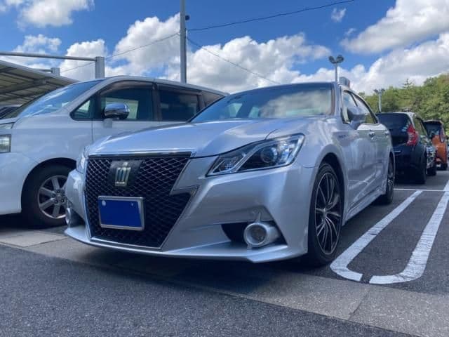 TOYOTA CROWN sedan hybrid
