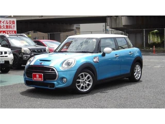 Car thumbnail 3