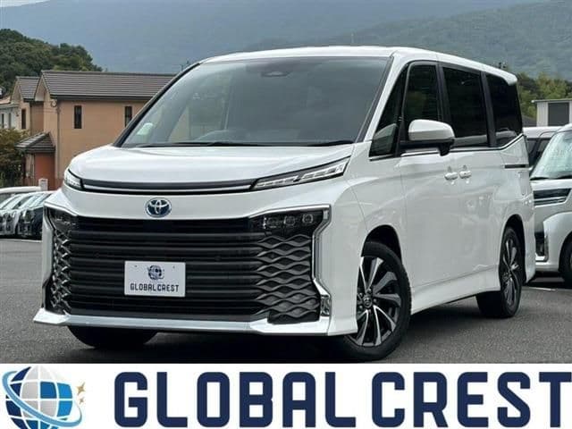 TOYOTA VOXY HYBRID