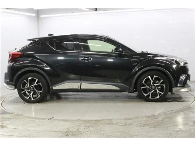 Car thumbnail 3