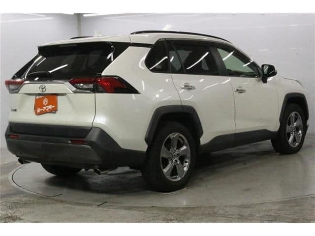Car thumbnail 4