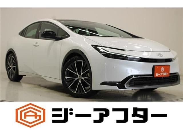 TOYOTA PRIUS 4WD