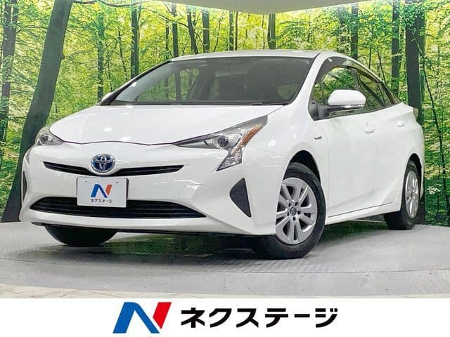 TOYOTA PRIUS 4WD