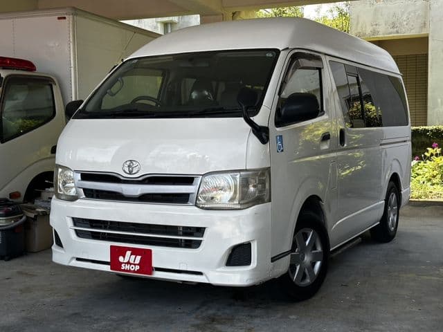 TOYOTA HIACE van 2WD