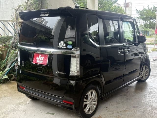 Car thumbnail 4