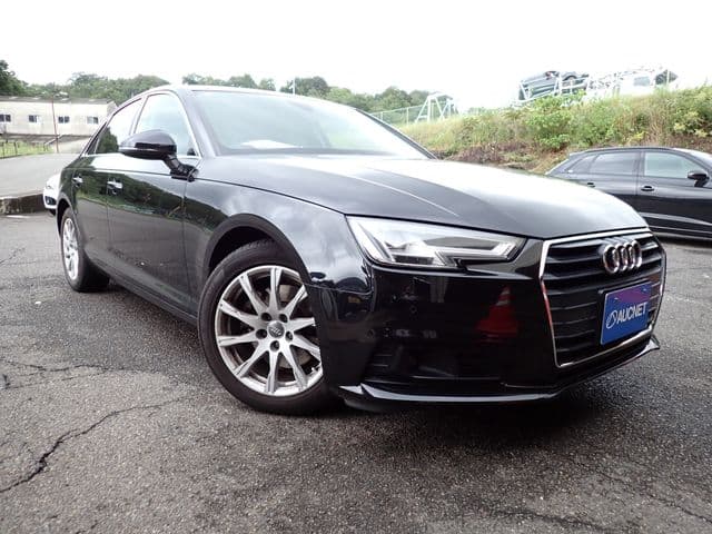 AUDI AUDI A4
