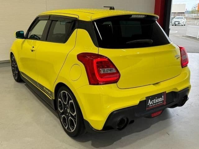 Car thumbnail 4
