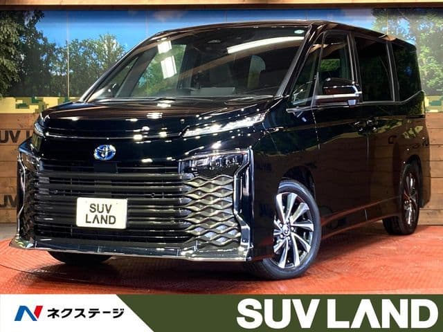 TOYOTA VOXY HYBRID