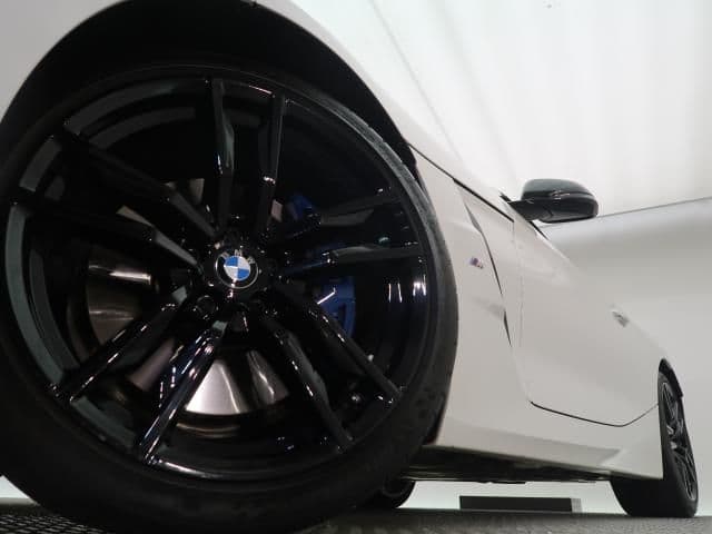Car thumbnail 4