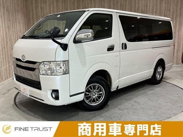 TOYOTA REGIUSACE van 4WD