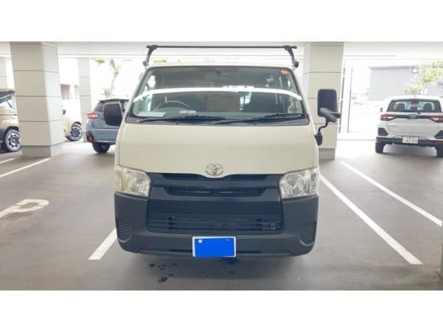TOYOTA HIACE van 4WD