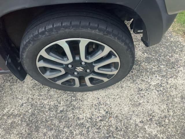 Car thumbnail 3