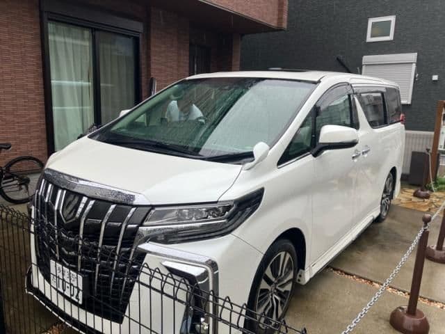 TOYOTA ALPHARD