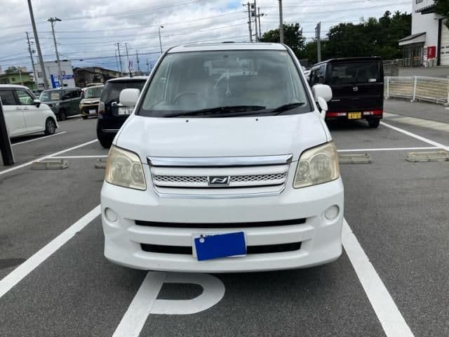 TOYOTA NOAH 4WD
