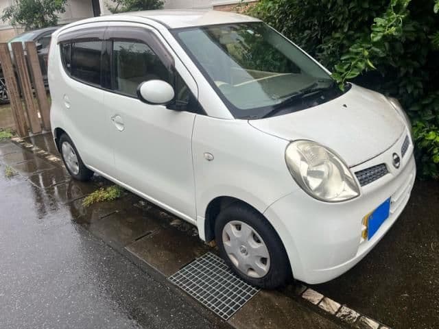NISSAN