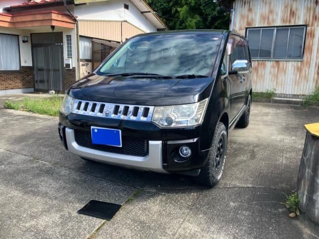 MITSUBISHI DELICA D:5 4WD