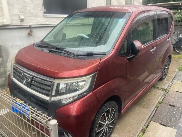DAIHATSU MOVE CUSTOM